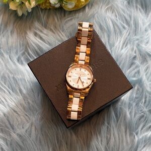 Michael Kors Collette Gold White Watch
